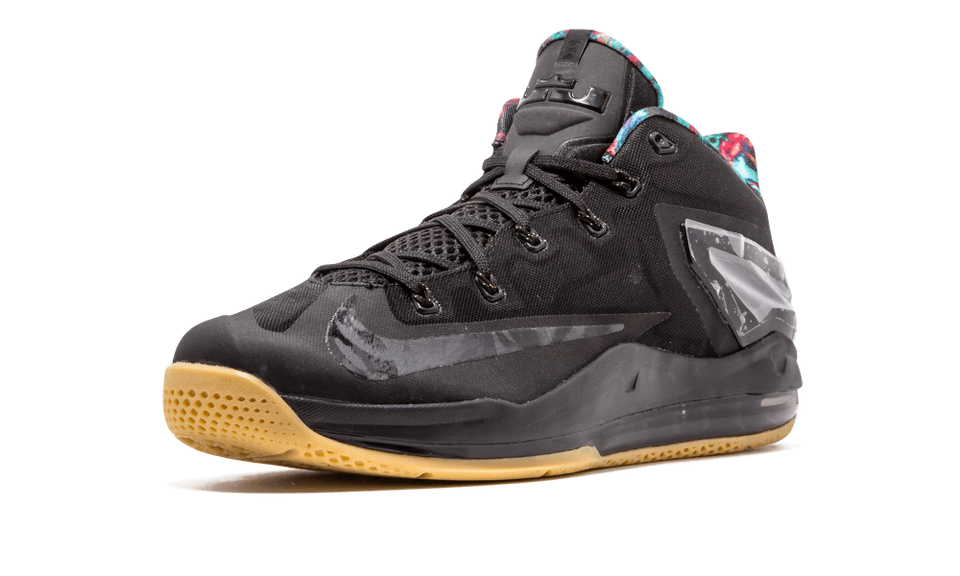 Nike Max Lebron 11 Low Blck/blck-hypr Crmsn-hypr Cblt