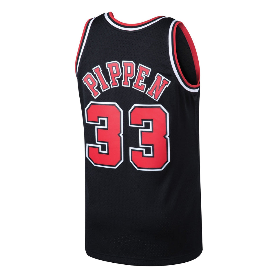 Men's Mitchell & Ness Scottie Pippen Black Chicago Bulls  Hardwood Classics Swingman Jersey  Black