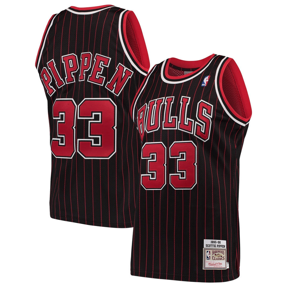 Men's Mitchell & Ness Scottie Pippen Black Chicago Bulls  Hardwood Classics Authentic Jersey  Black